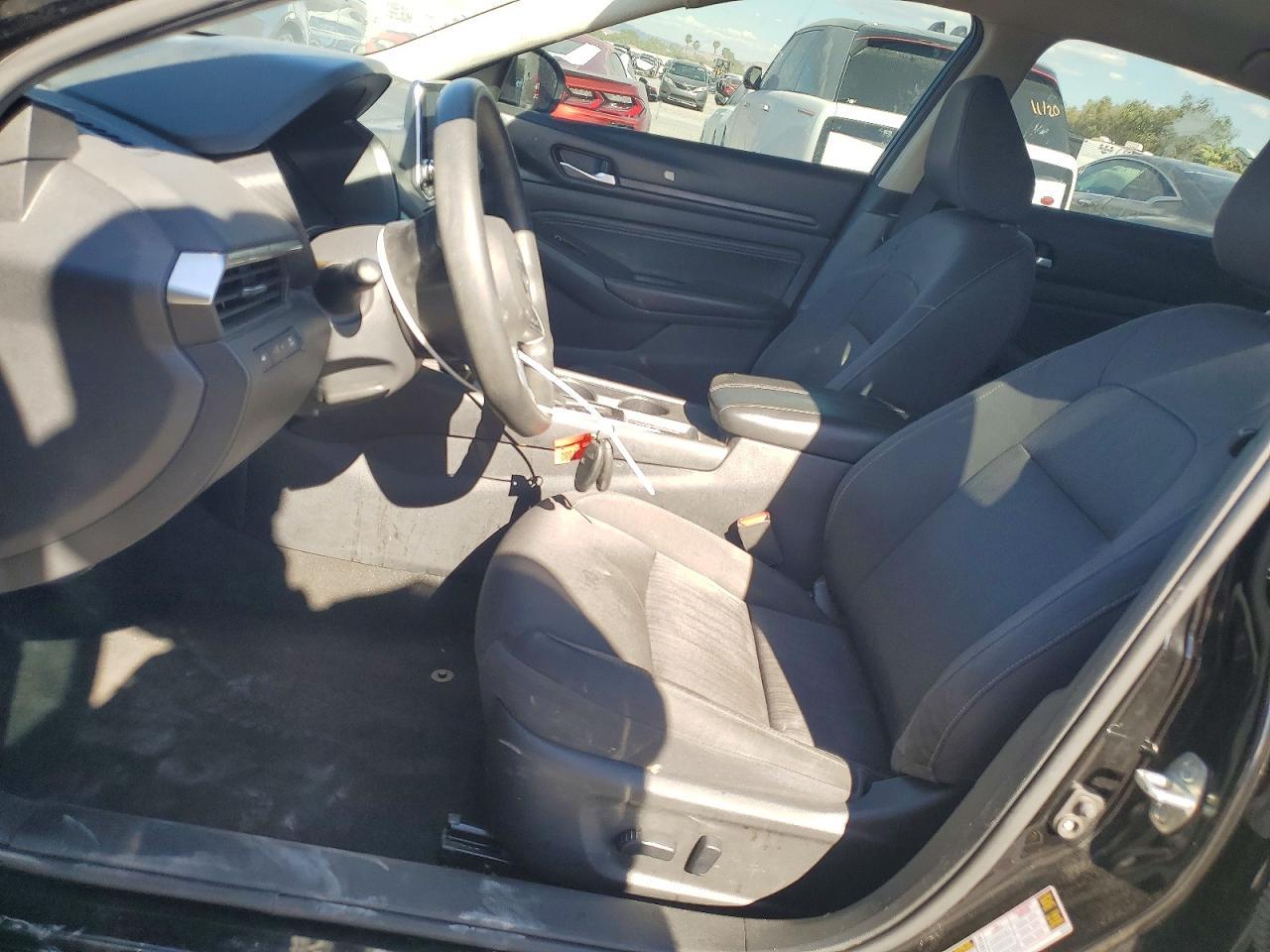 2019 Nissan Altima S - Фото 7