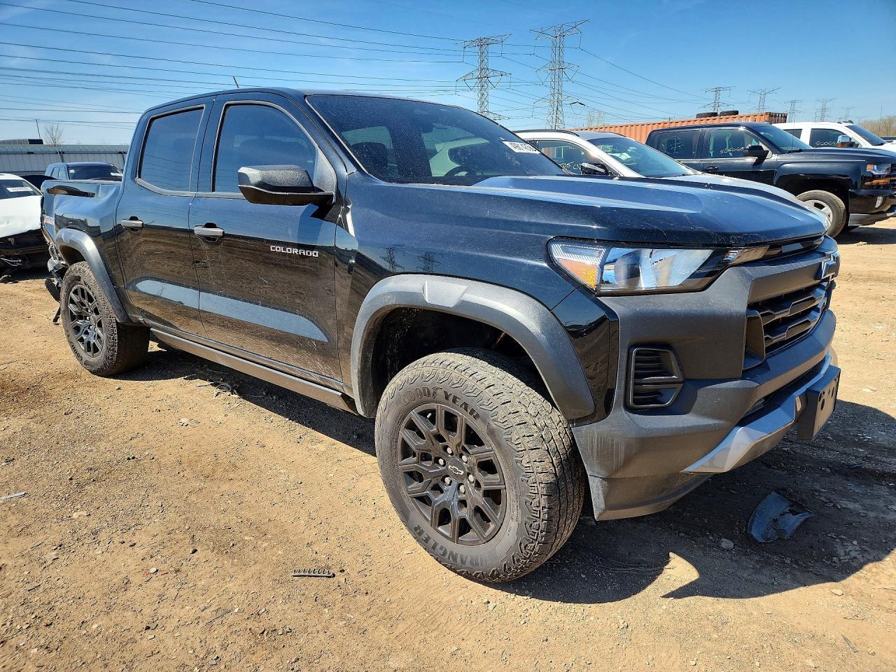 2024 Chevrolet Colorado Trail Boss - Image 4