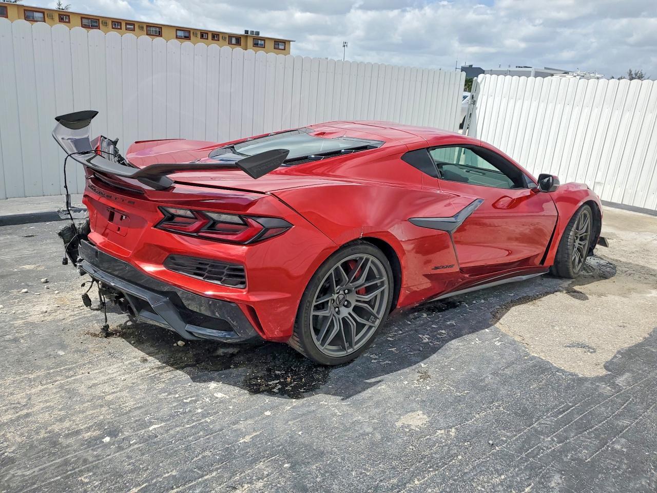 2025 Chevrolet Corvette Z06 2Lz - Фото 3