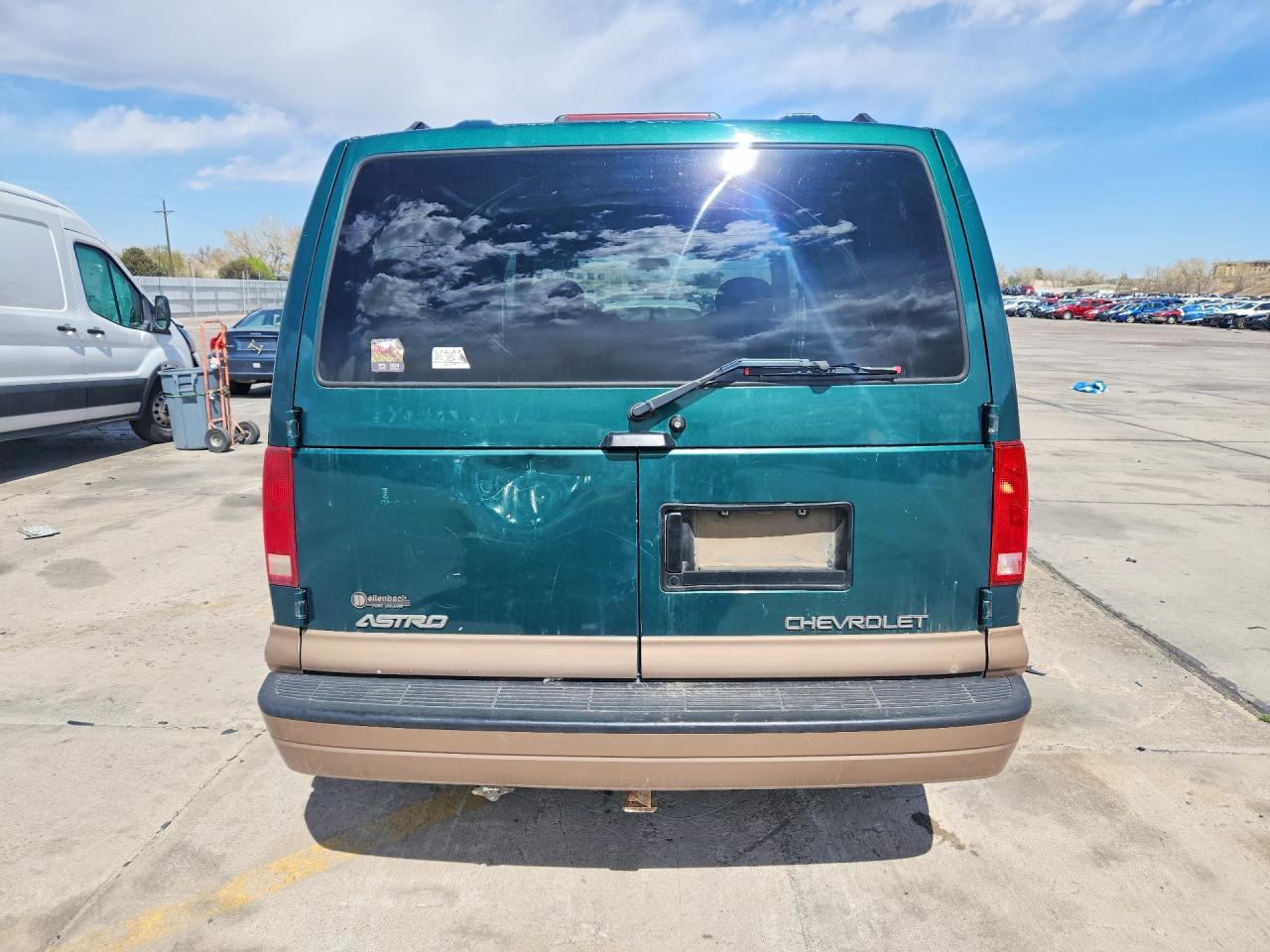 2000 Chevrolet Astro Van Delivery Van - Фото 6