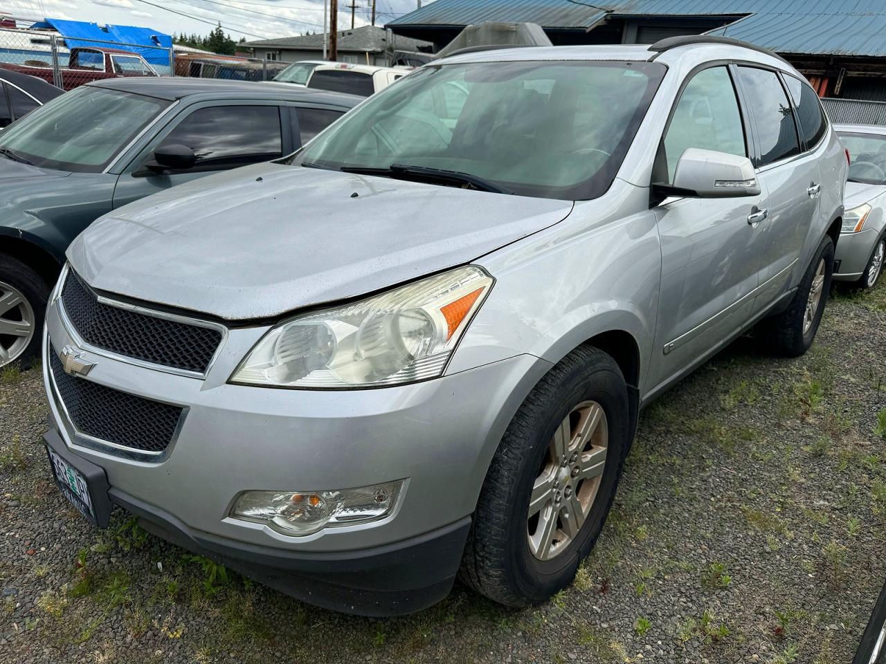2010 Chevrolet Traverse Lt - Image 2