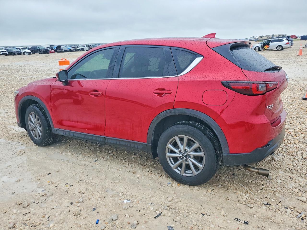 2022 Mazda Cx-5 Preferred - Image 2