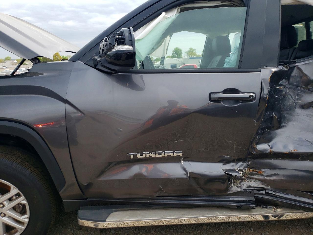 2023 Toyota Tundra Sr5 - Image 7