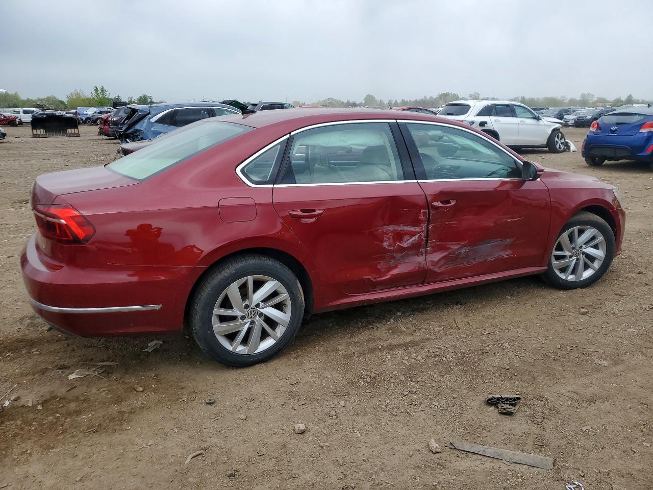 2018 Volkswagen Passat Se - Image 3