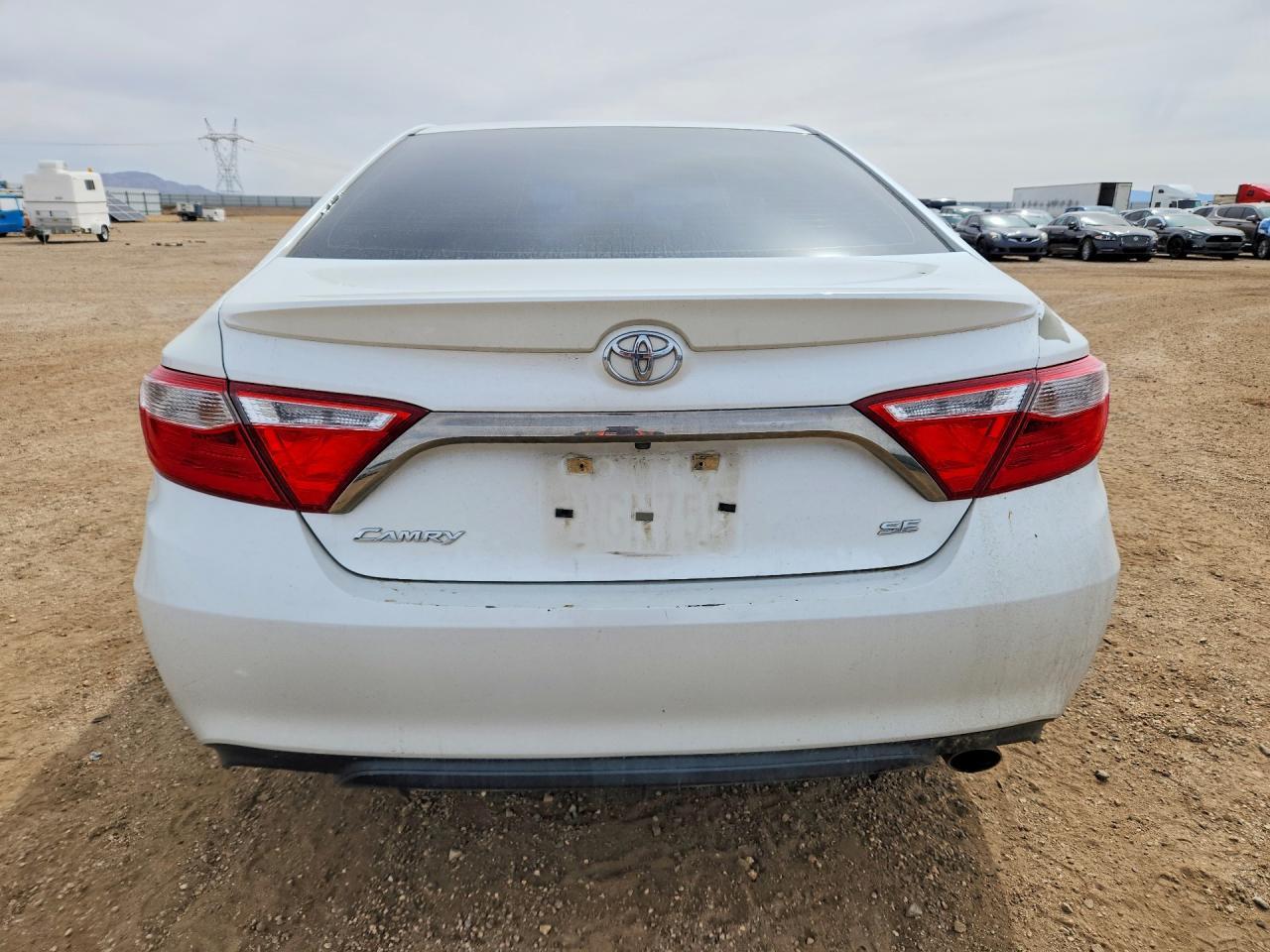 2017 Toyota Camry Se - Image 6