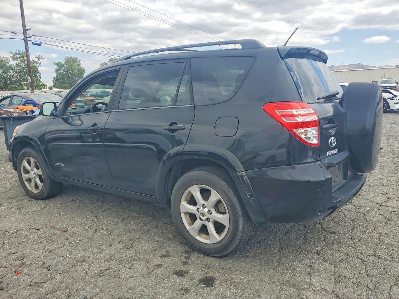 2012 Toyota Rav4 Limited - Фото 2
