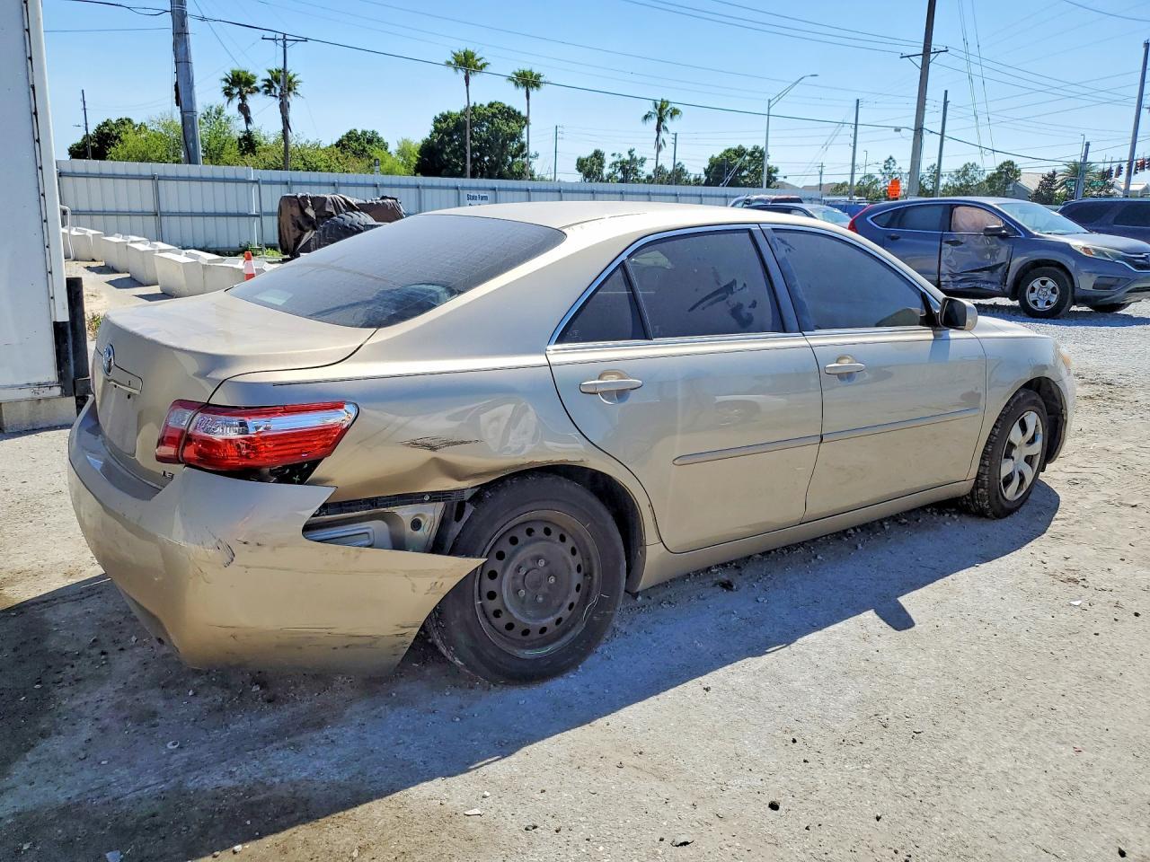 2007 Toyota Camry Le - Фото 3