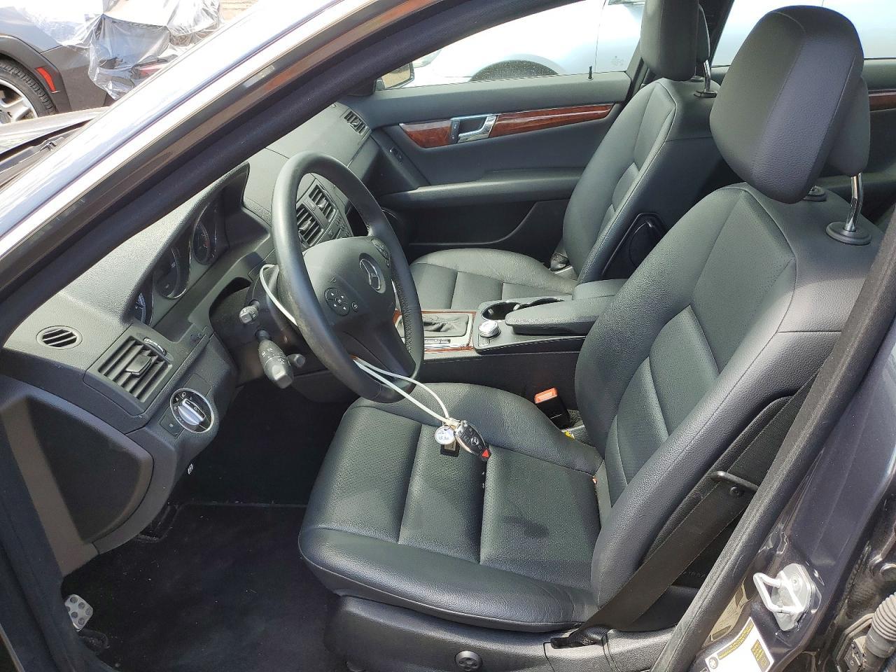 2011 Mercedes-Benz C 300 4Matic - Фото 7