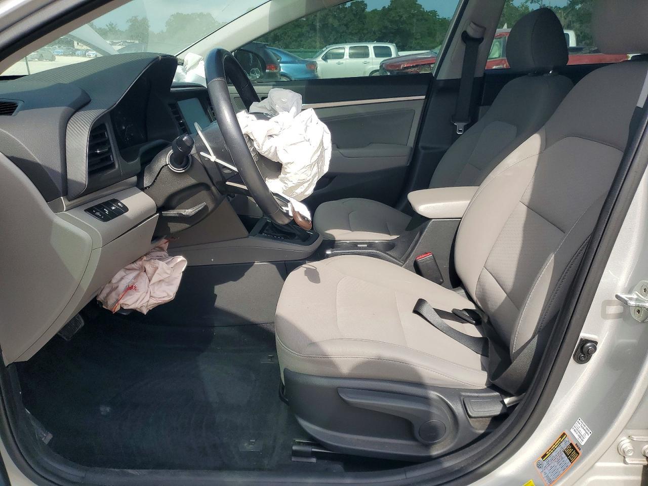 2020 Hyundai Elantra Value Edition - Фото 7