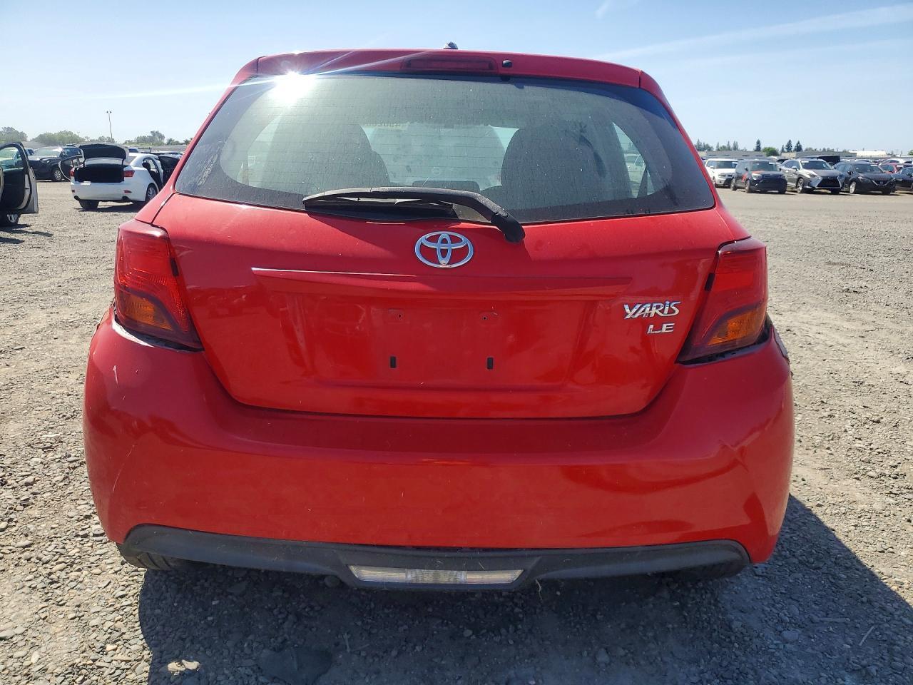 2016 Toyota Yaris 5-Door Le - Image 6