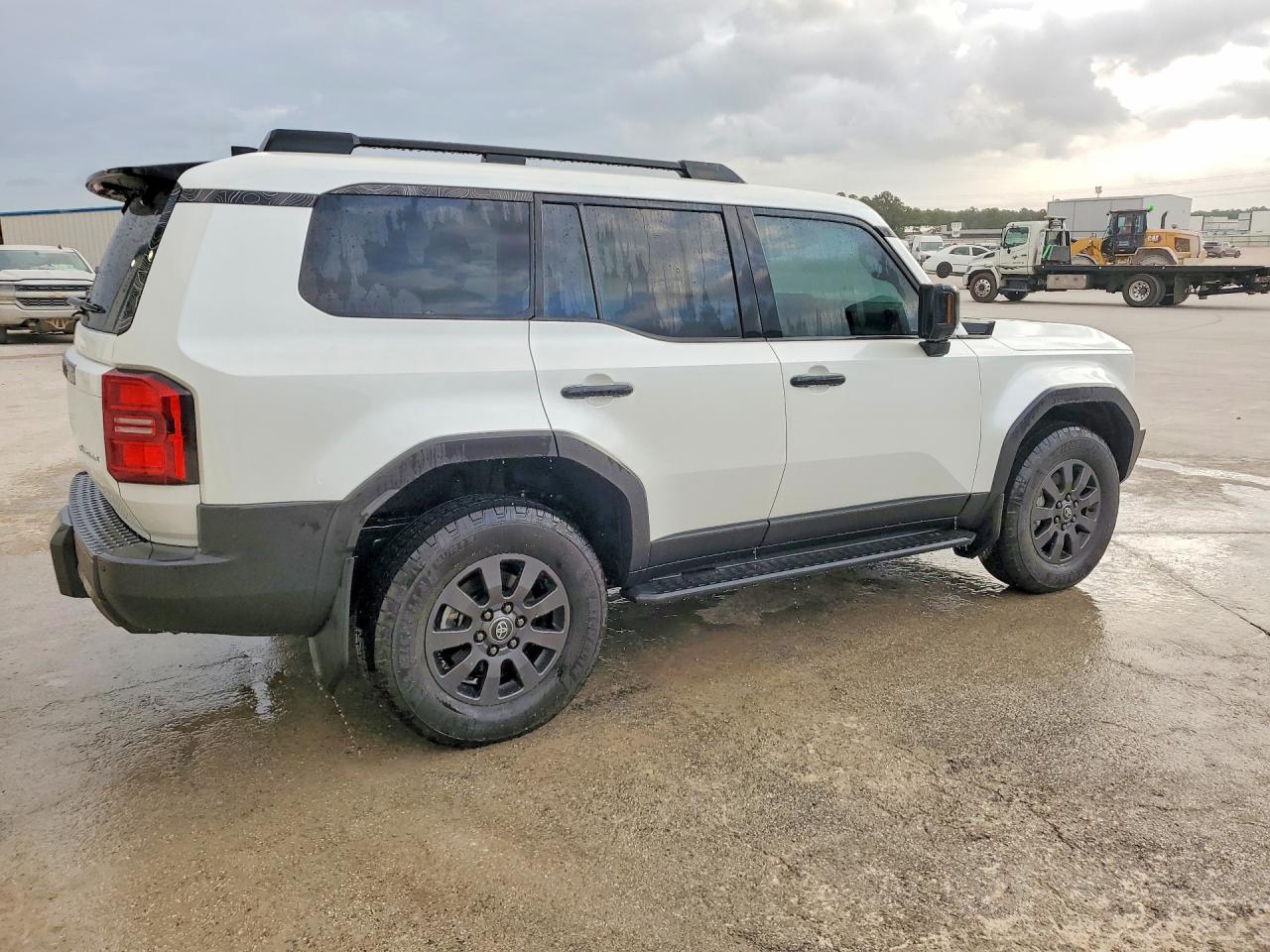2025 Toyota Land Cruiser Base - Image 3