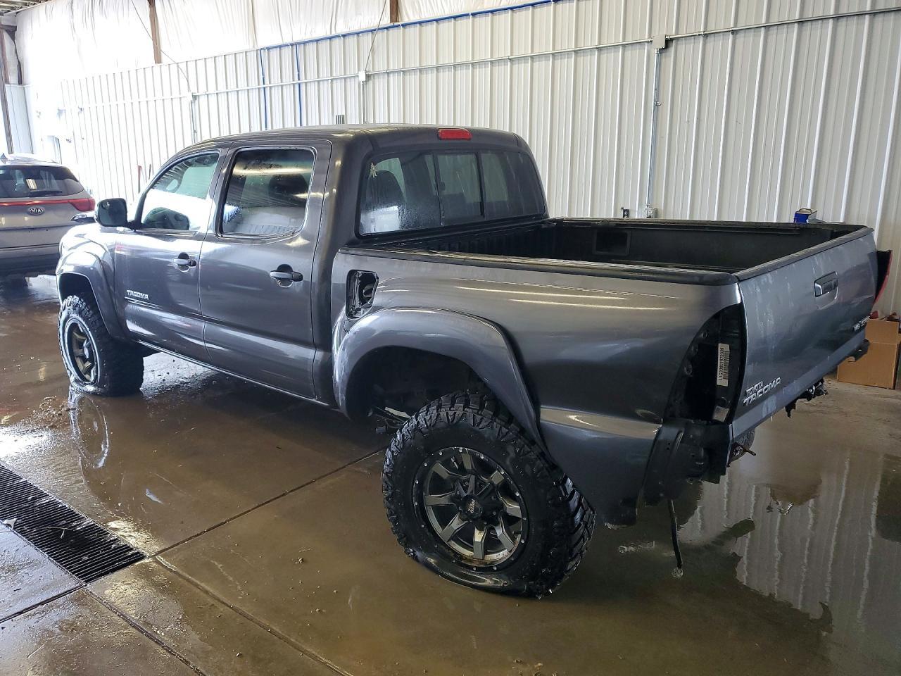 2011 Toyota Tacoma Double Cab - Фото 2