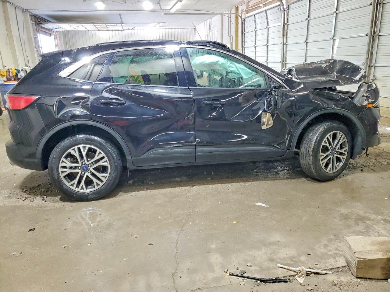 2020 Ford Escape Sel - Image 3