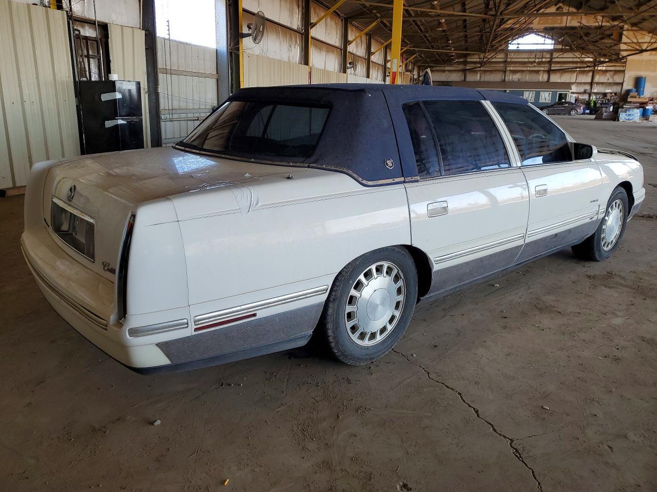 1998 Cadillac Deville - Image 3