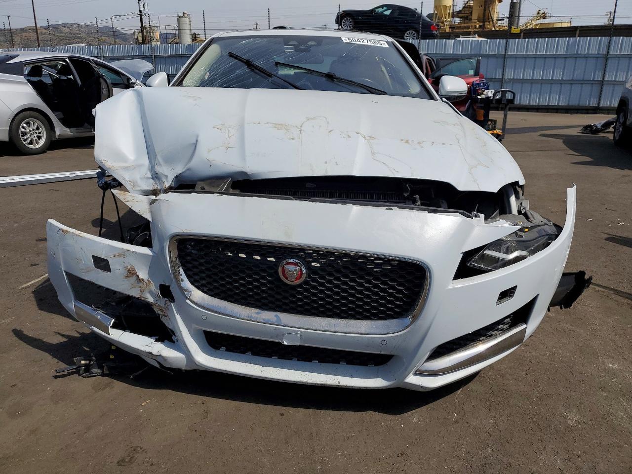 2016 Jaguar Xf Premium - Image 5