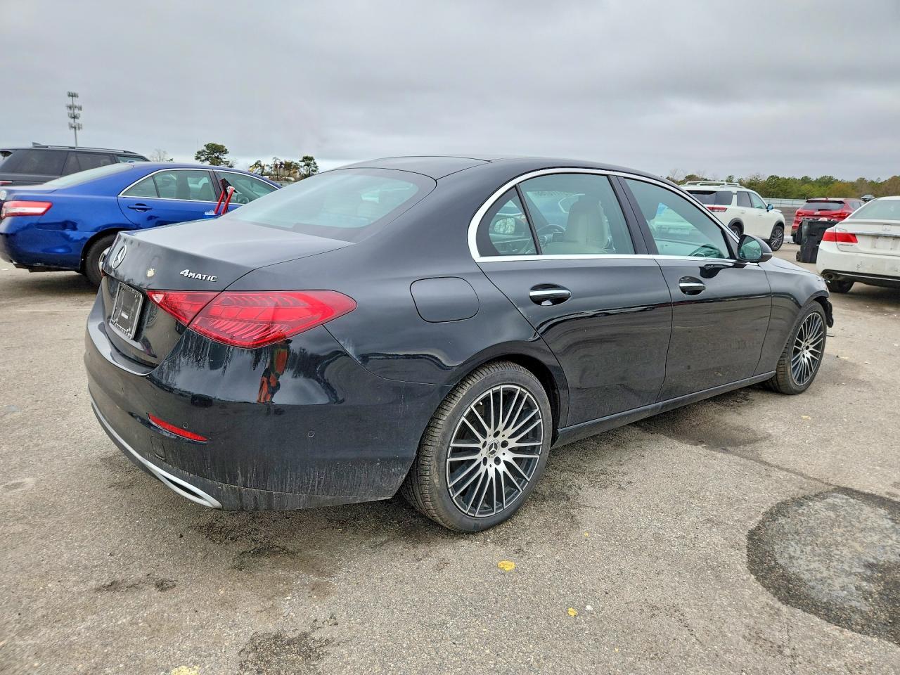 2023 Mercedes-Benz C 300 4Matic - Image 3