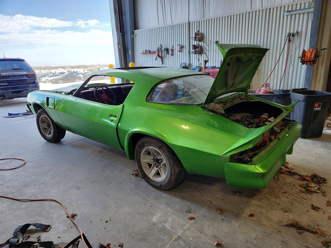 1980 Chevrolet Camaro - Фото 2