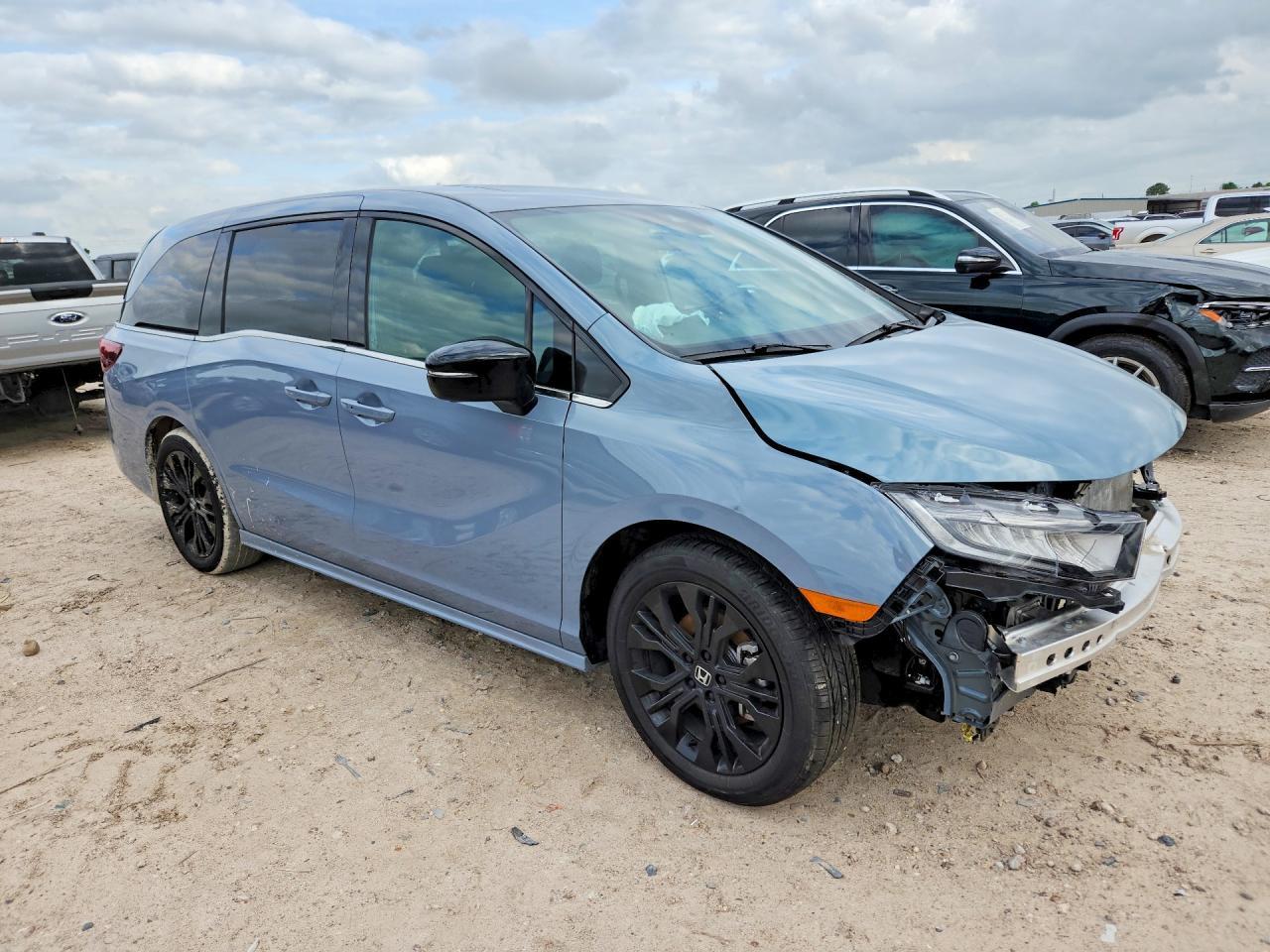 2025 Honda Odyssey Sport-L - Image 4