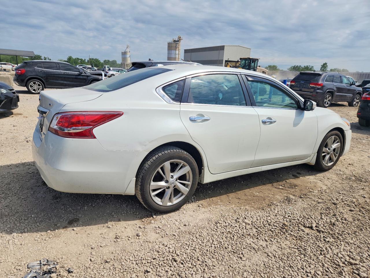 2013 Nissan Altima 2.5 - Фото 3