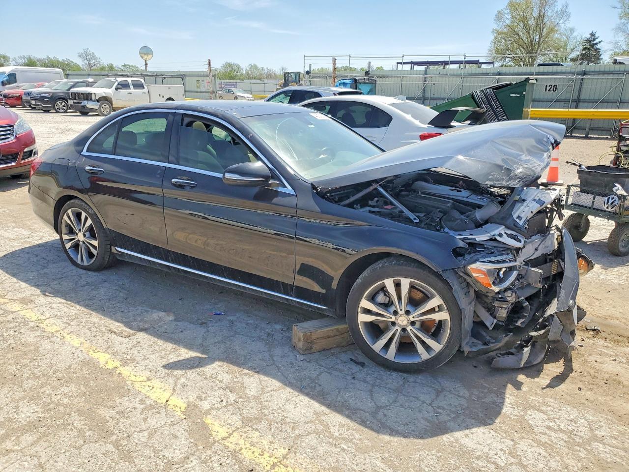 2015 Mercedes-Benz C 300 4Matic - Фото 4
