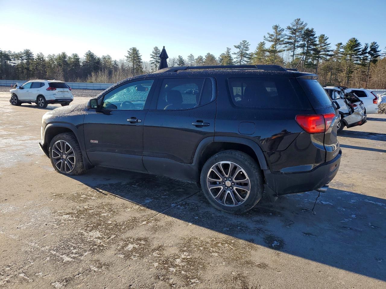 2019 GMC Acadia All Terrain - Image 2
