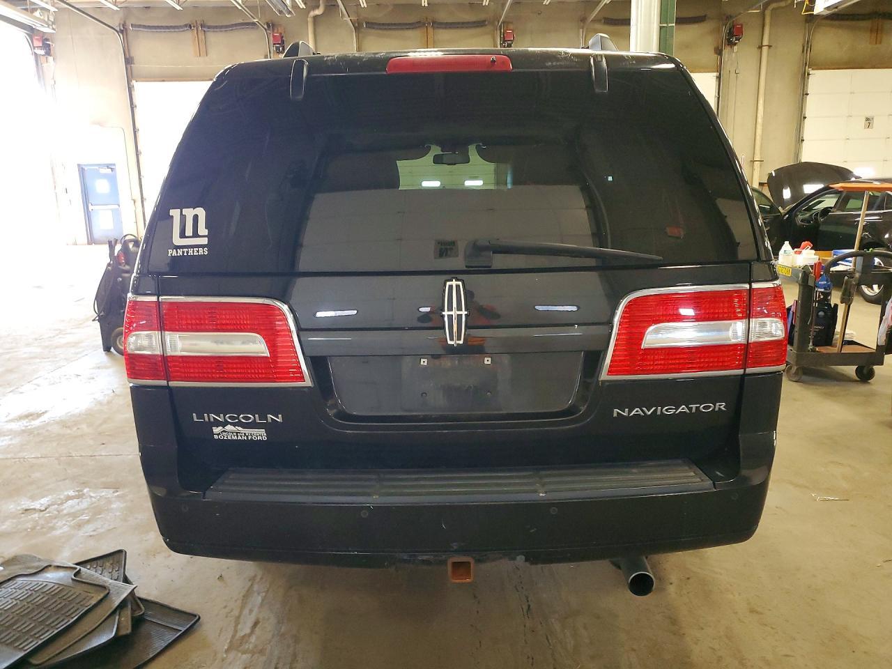 2014 Lincoln Navigator - Image 6