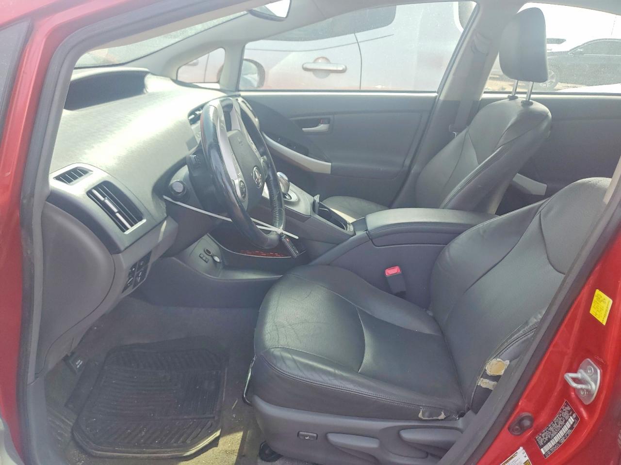 2010 Toyota Prius V - Фото 7