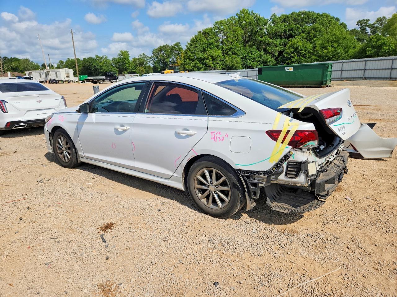 2019 Hyundai Sonata Se - Image 2
