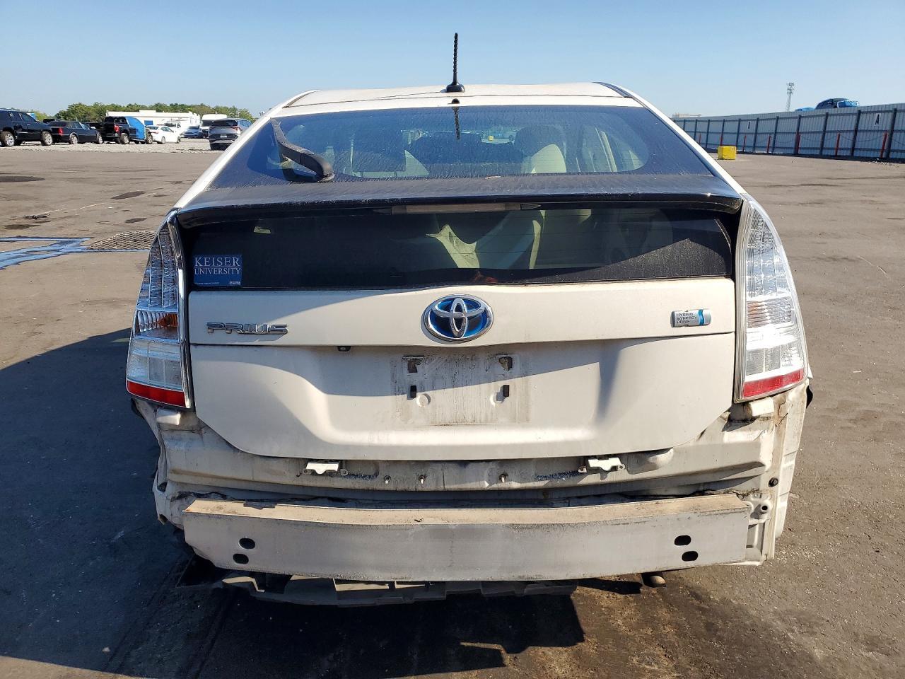 2010 Toyota Prius Iii - Фото 6