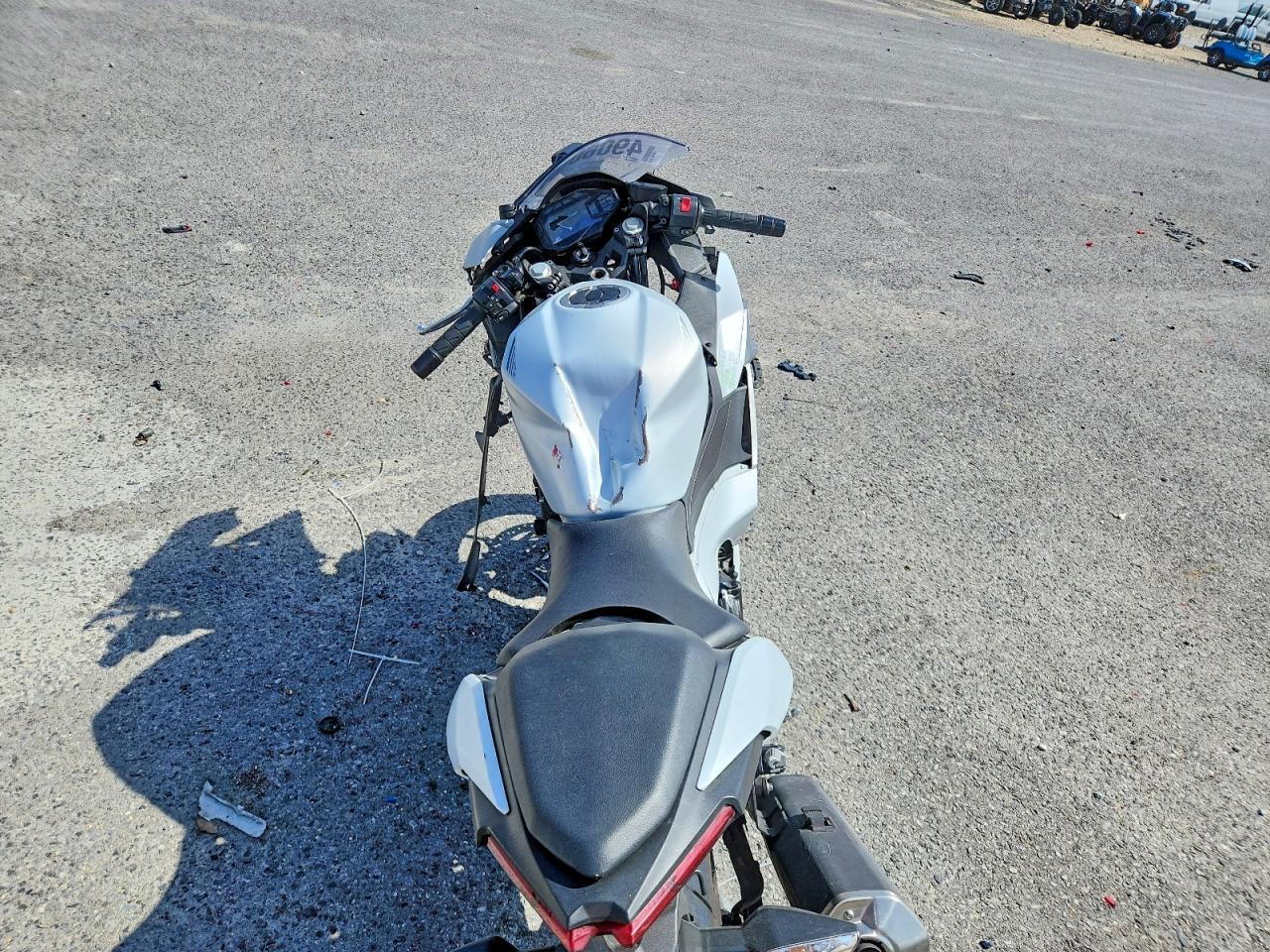 2025 Kawasaki Ex500 - Image 6