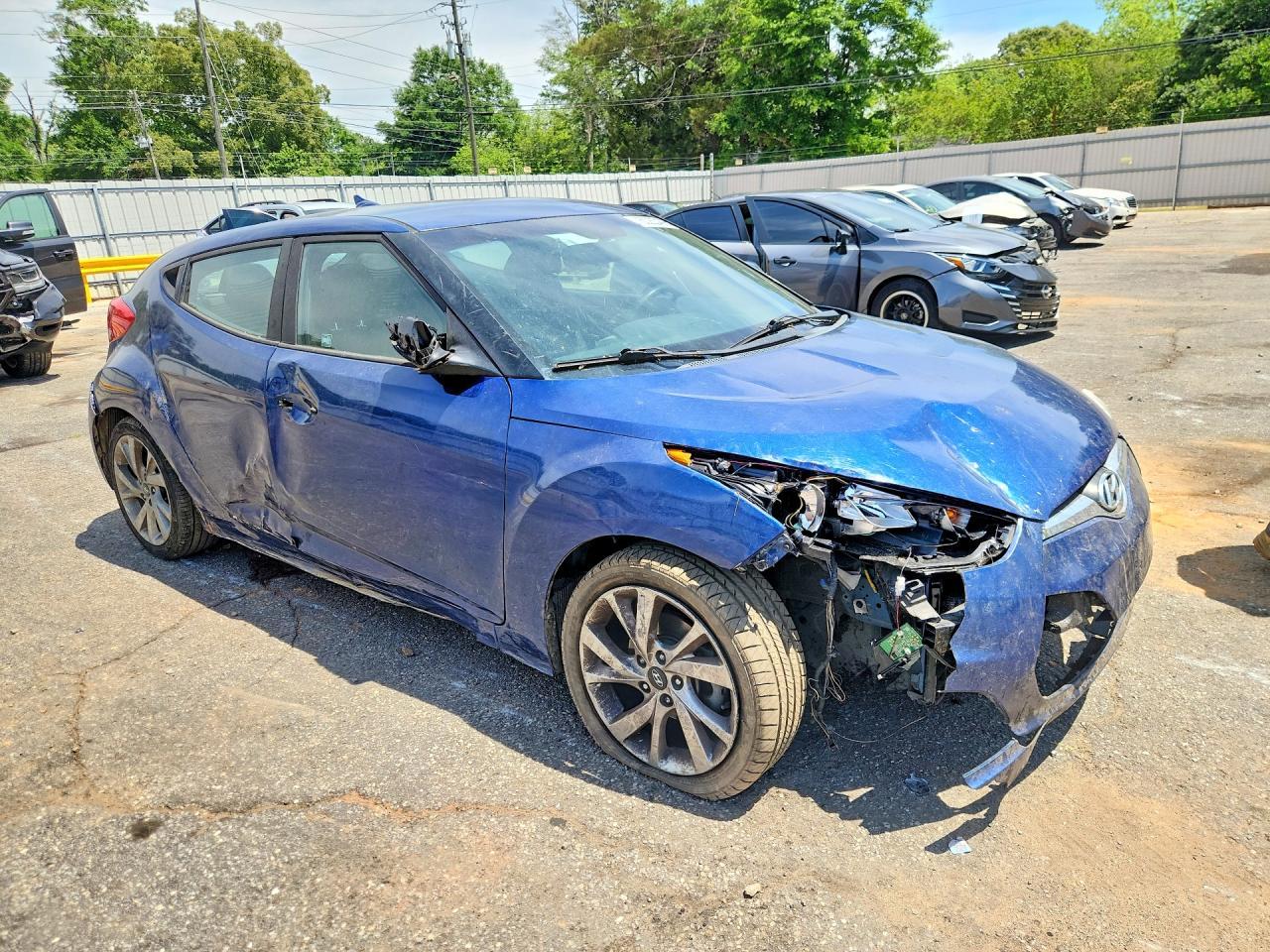 2016 Hyundai Veloster Base - Фото 4