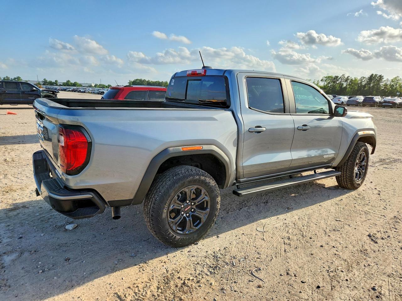 2025 GMC Canyon Elevation - Image 3