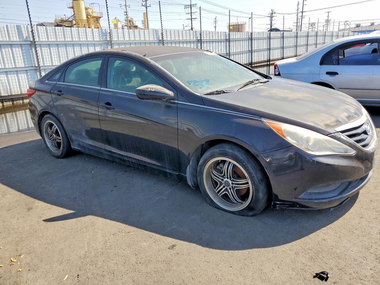 2011 Hyundai Sonata Gls - Image 4