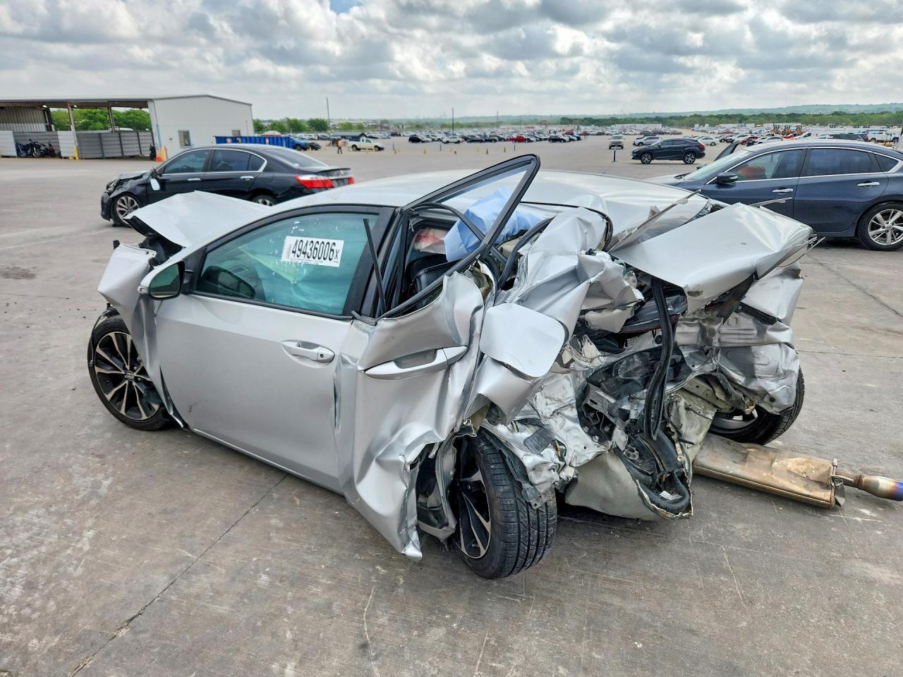 2019 Toyota Corolla Se - Фото 2