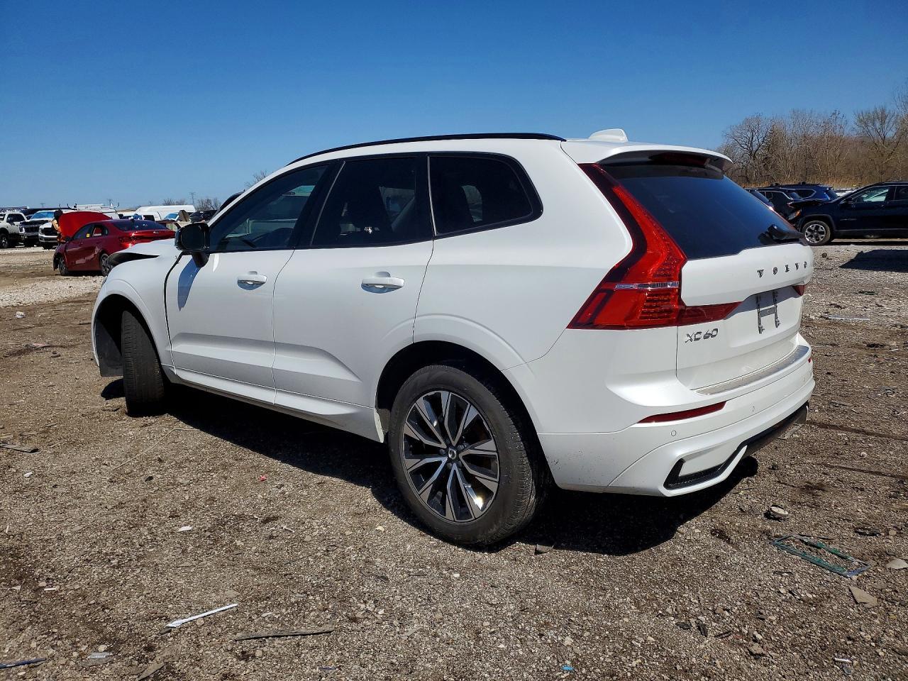 2024 Volvo Xc60 Core - Фото 2
