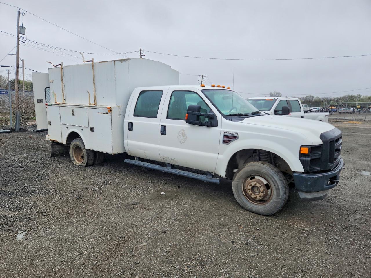 2008 Ford F350 Super Duty Utility / Service Truck - Image 4