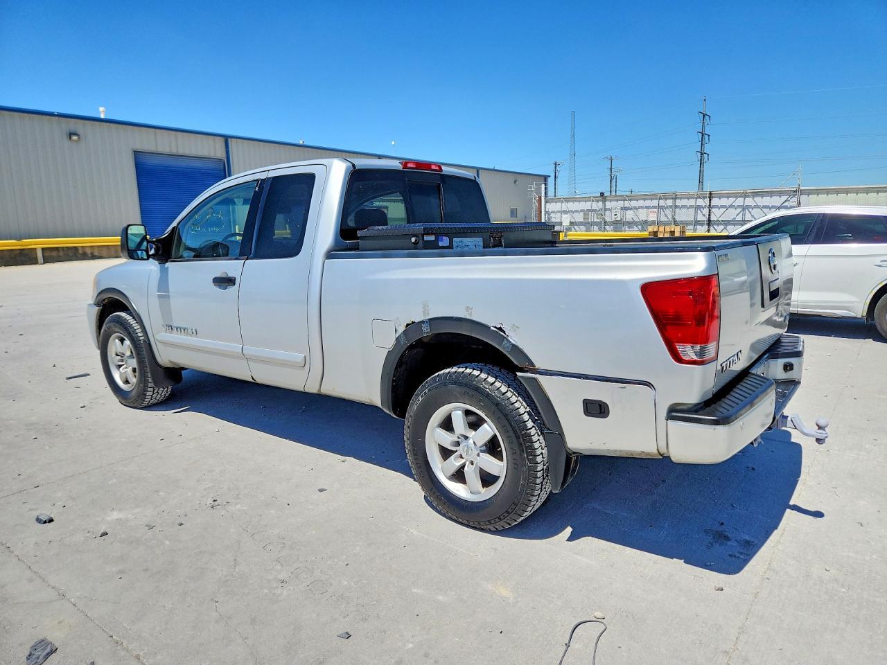 2008 Nissan Titan Xe - Image 2