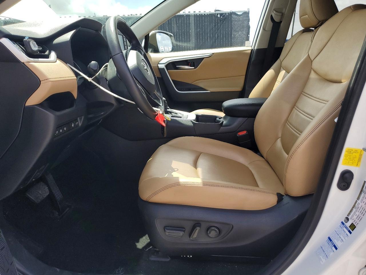 2020 Toyota Rav4 Xle Premium - Image 7