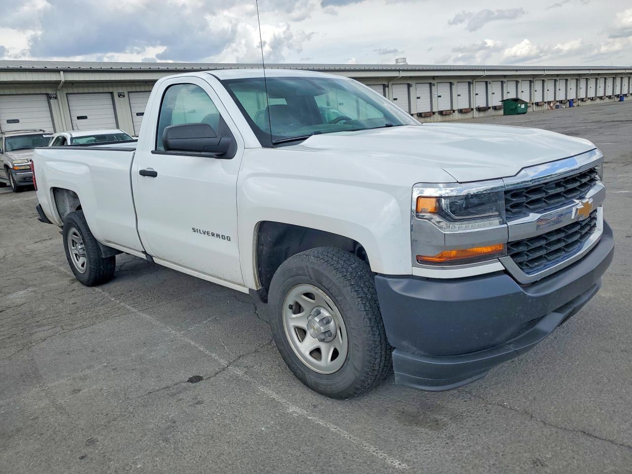 2018 Chevrolet Silverado C1500 - Фото 4