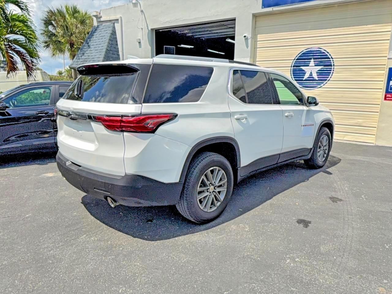 2023 Chevrolet Traverse Premier - Фото 4