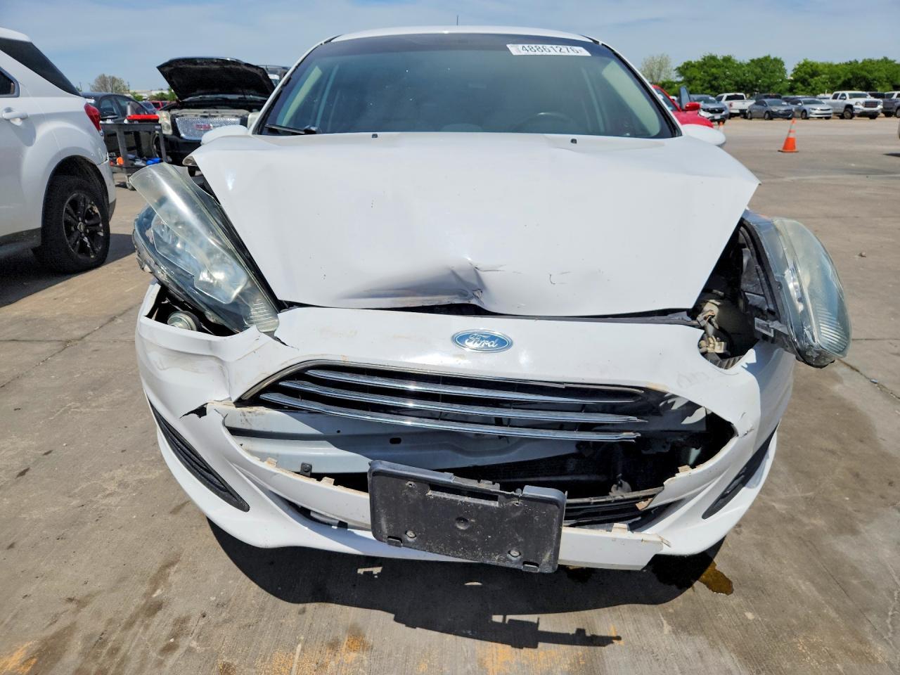 2015 Ford Fiesta Se - Фото 5