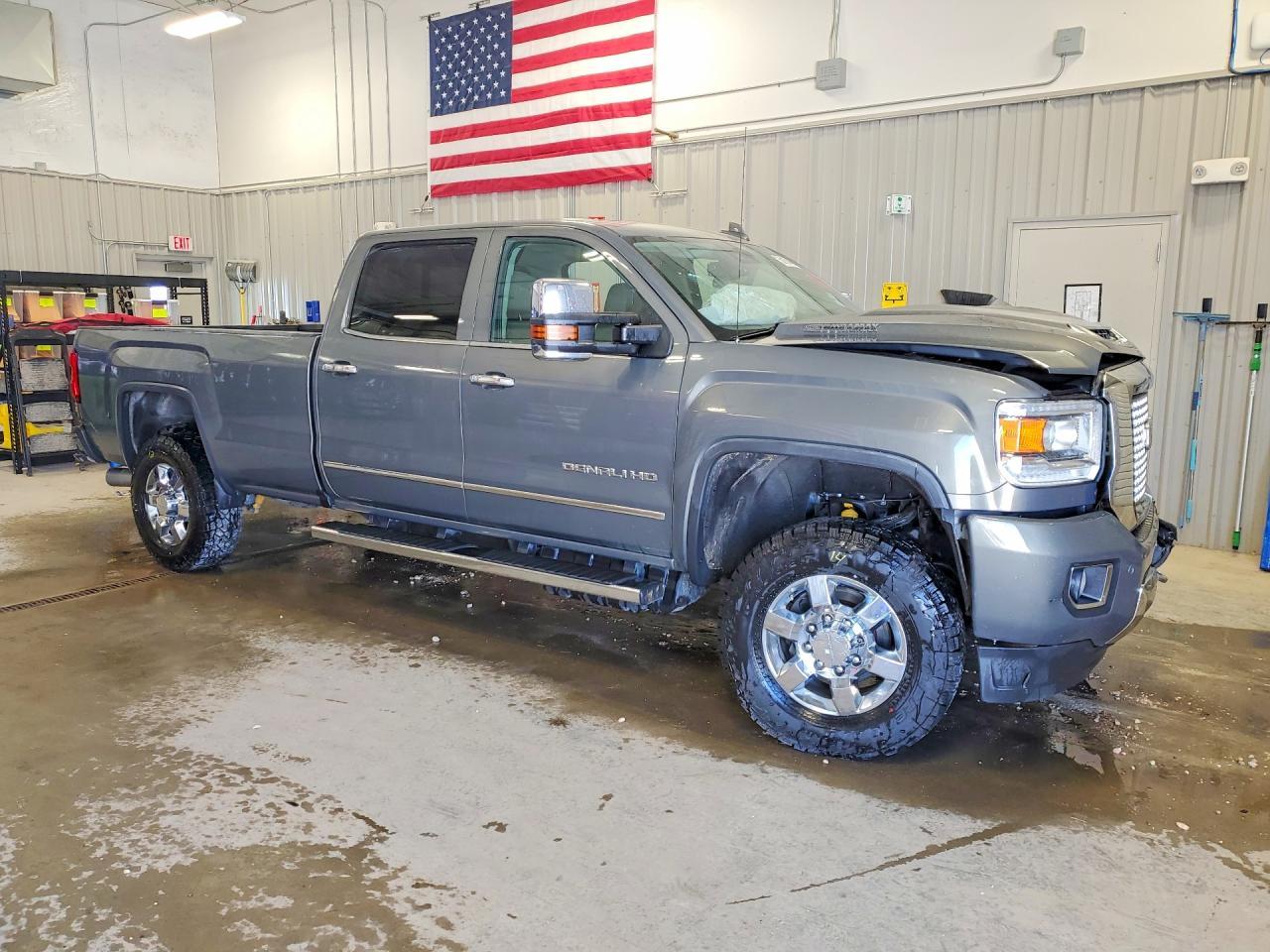 2017 GMC Sierra K3500 Denali - Фото 4
