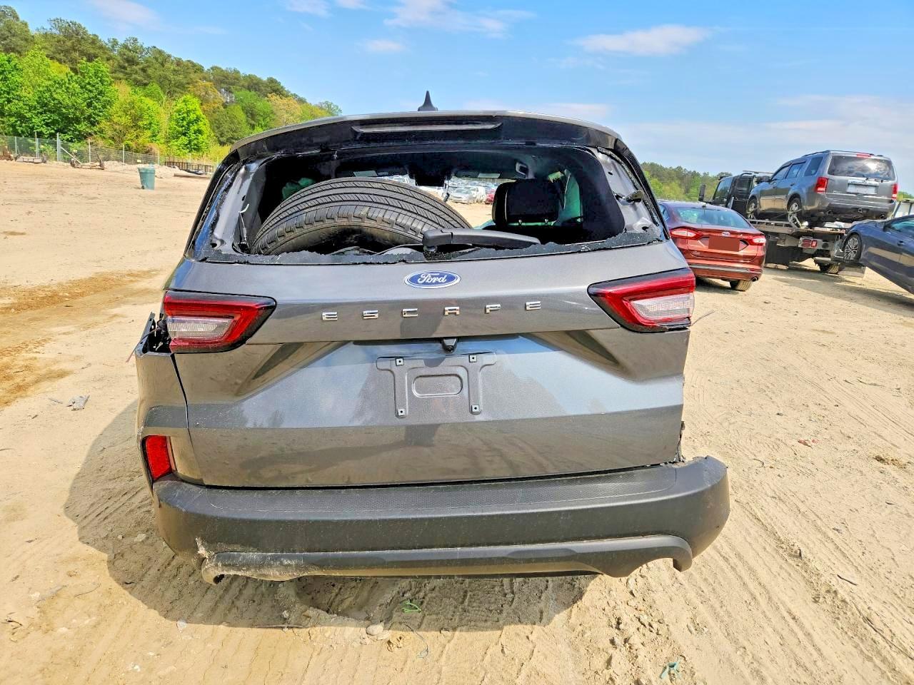 2025 Ford Escape St Line - Image 6