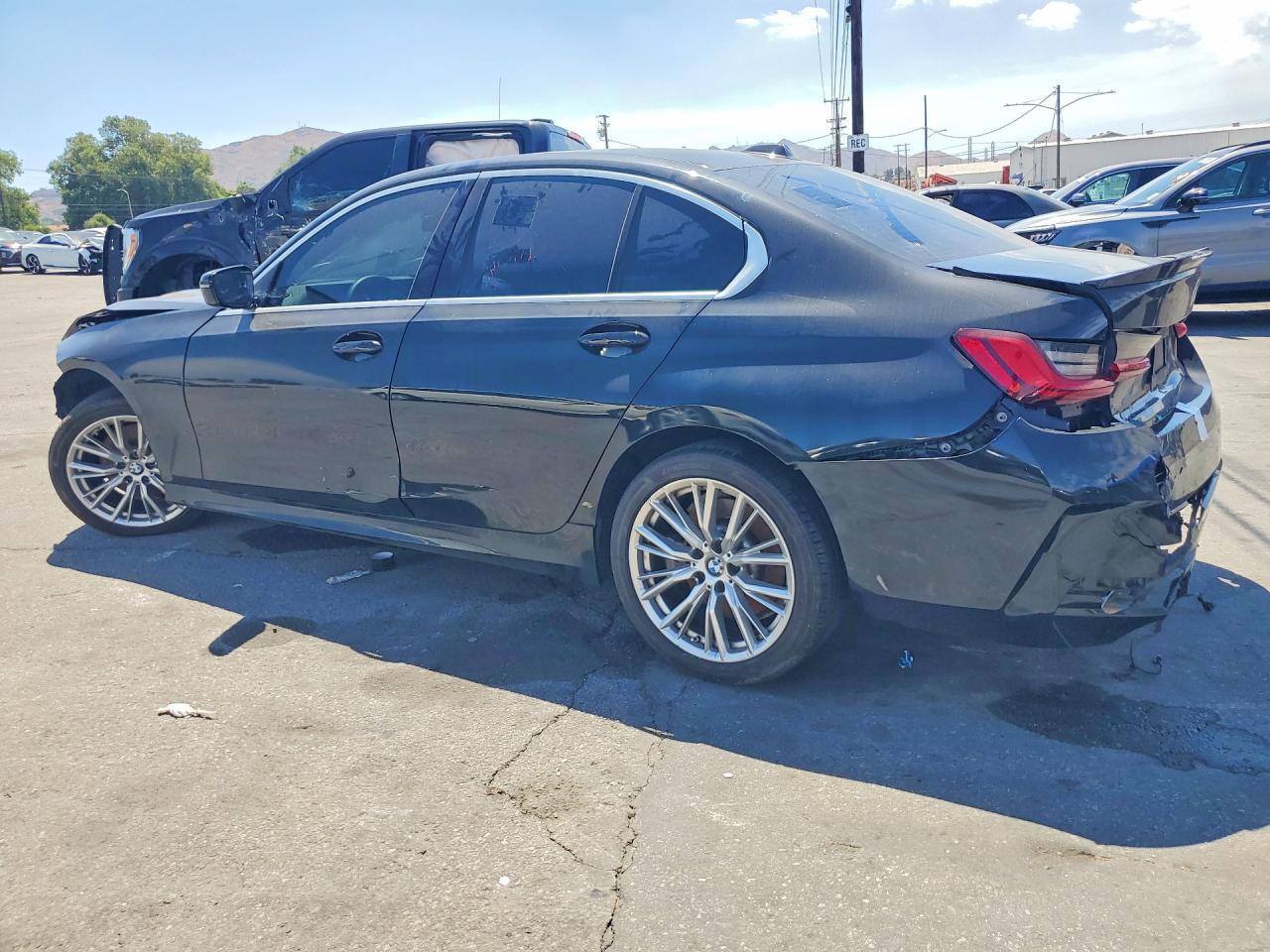 2024 BMW 330I - Image 2