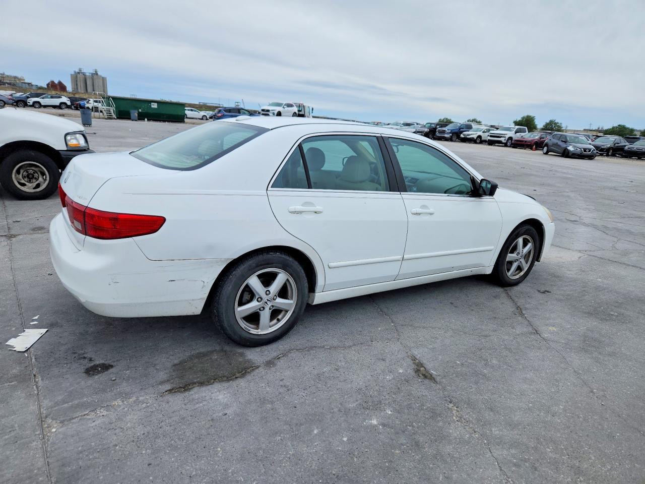 2005 Honda Accord - Image 3