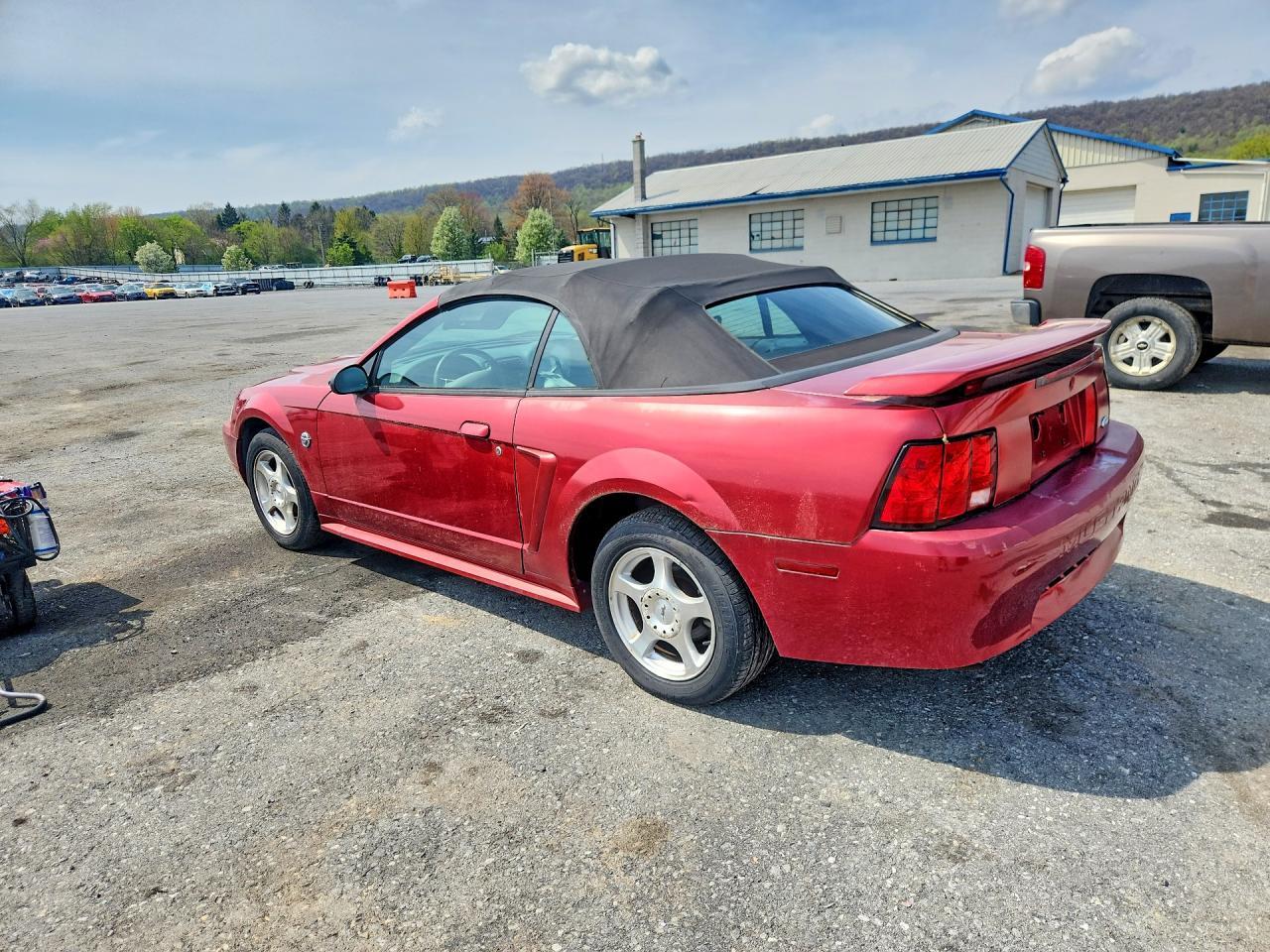 2004 Ford Mustang - Фото 2