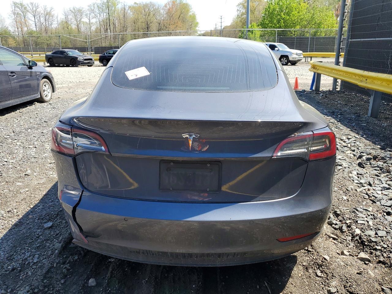 2022 Tesla Model 3 - Фото 6