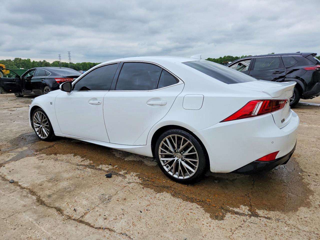 2019 Lexus Is 300 - Фото 2