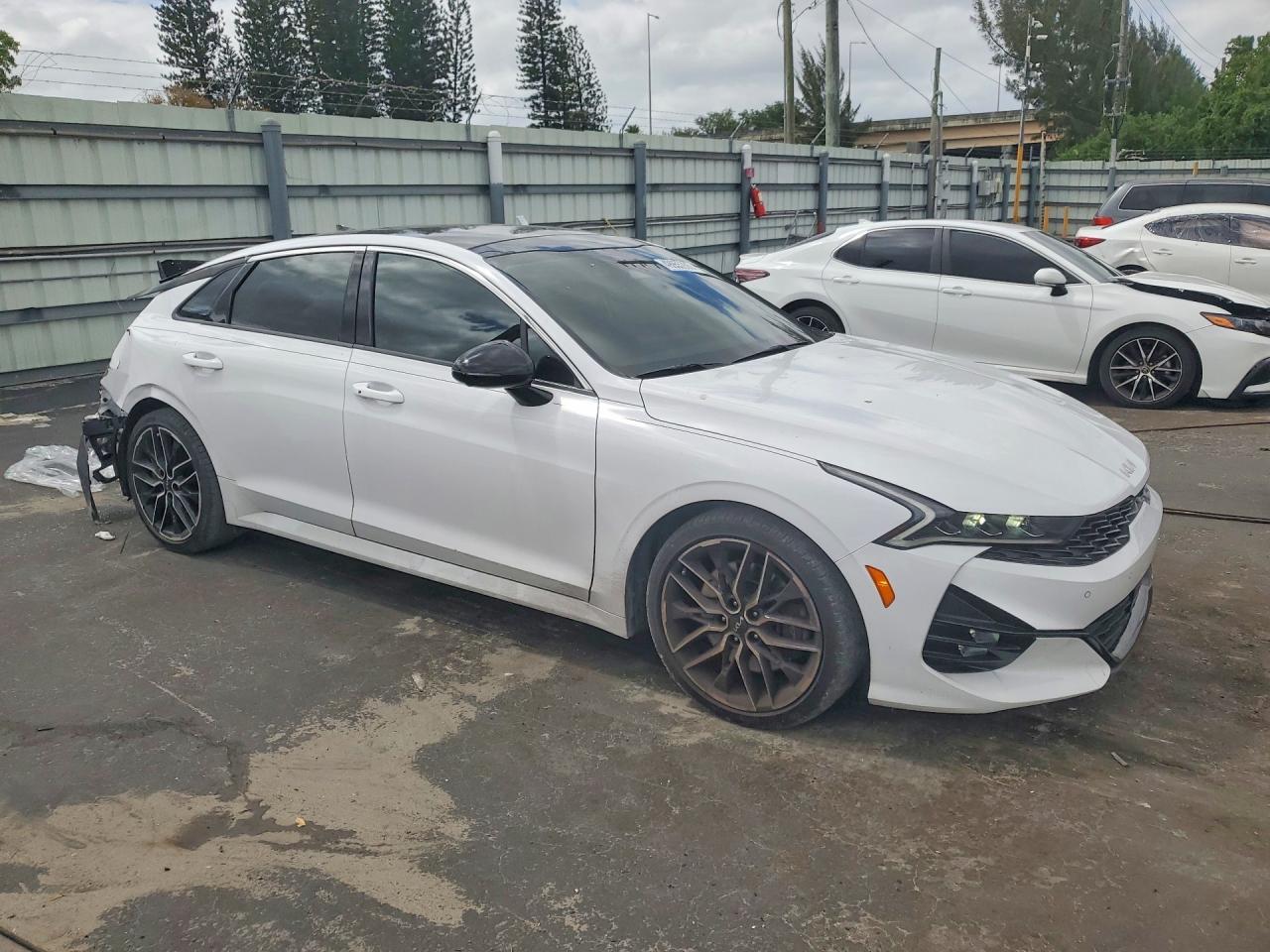 2024 Kia K5 Gt - Image 4