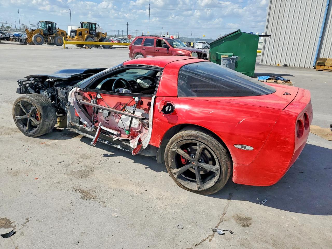 1999 Chevrolet Corvette - Фото 2